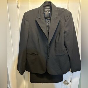 Jones New York Suit EUC